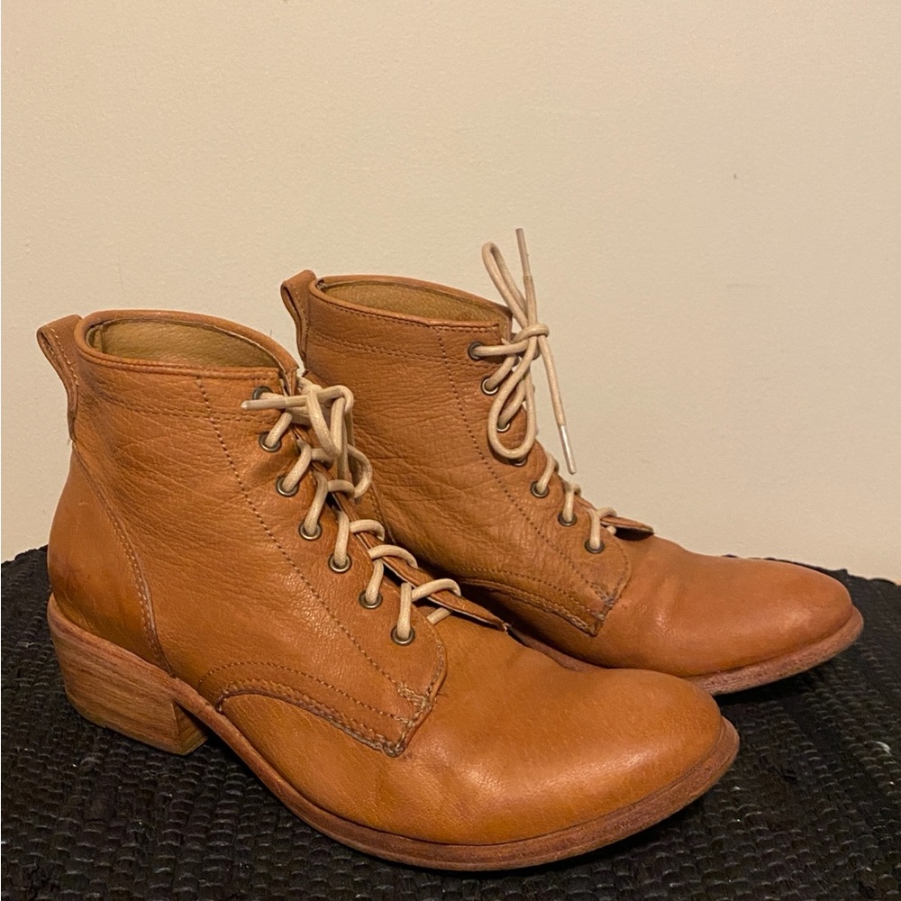 Frye Vintage Leather Carson Lace-Up Ankle Boots